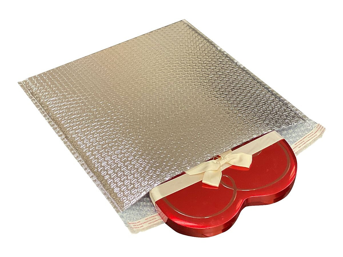 11" x 13" Cool Foil Insulated Self-Sealing Bubble Mailers, 50/Box