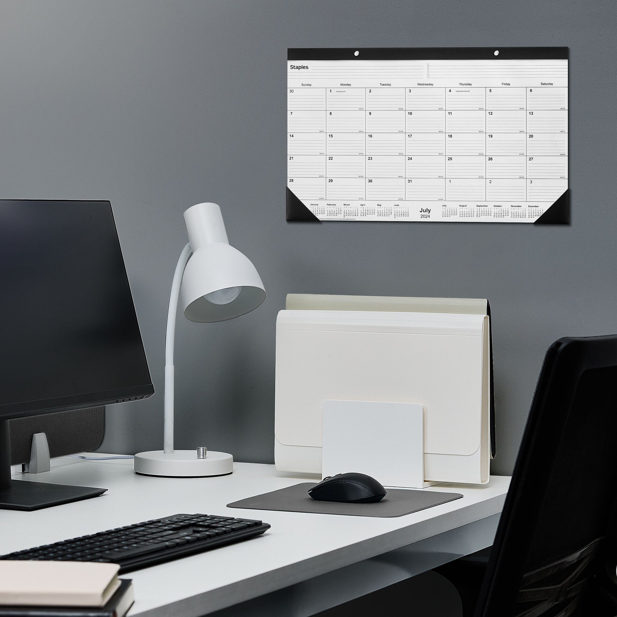 2024-2025 Staples 18