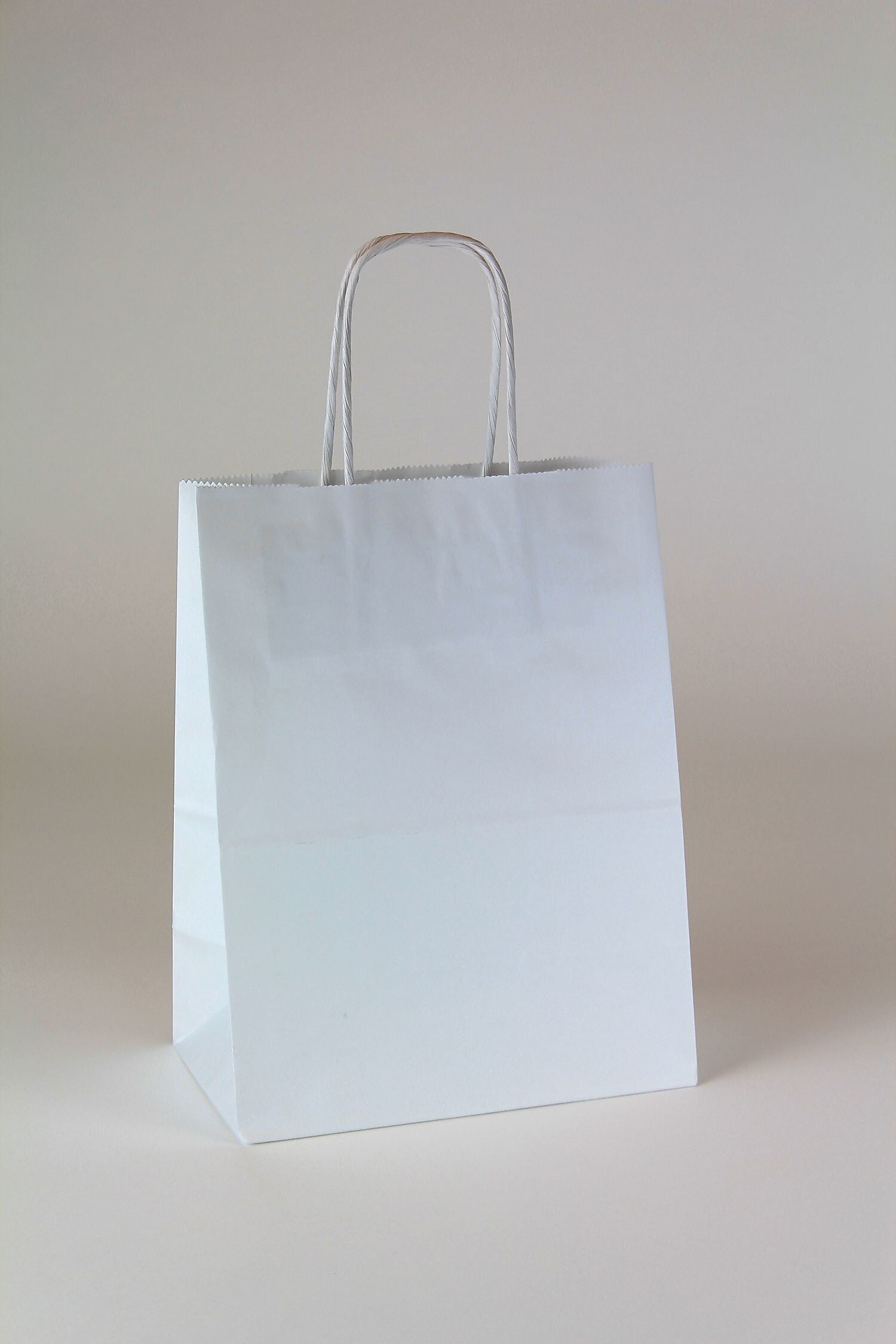 8" x 4 1/2" x 10 1/2" White Cub Shopper, 250/Carton