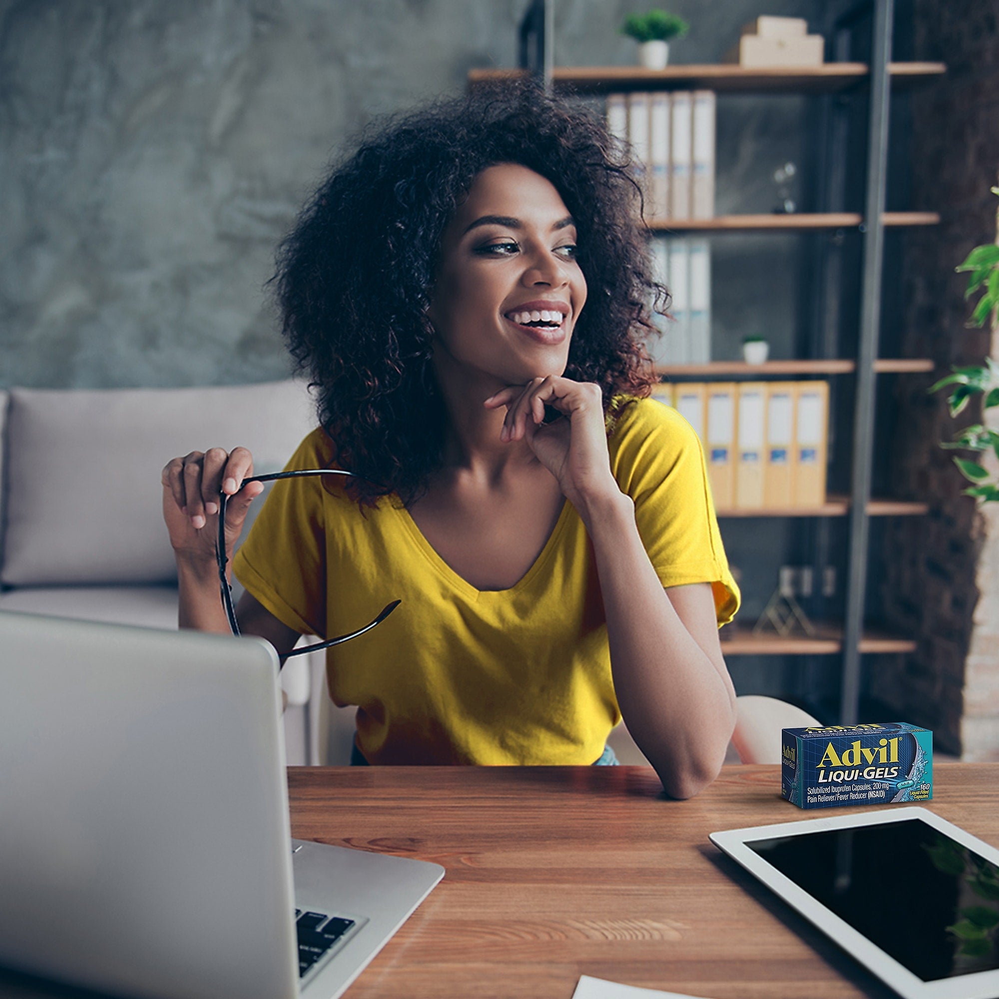 Advil Liqui-Gels Pain Reliever/Fever Reducer, Solubilized Ibuprofen 200mg, 2/Packet, 50 Packets/Box