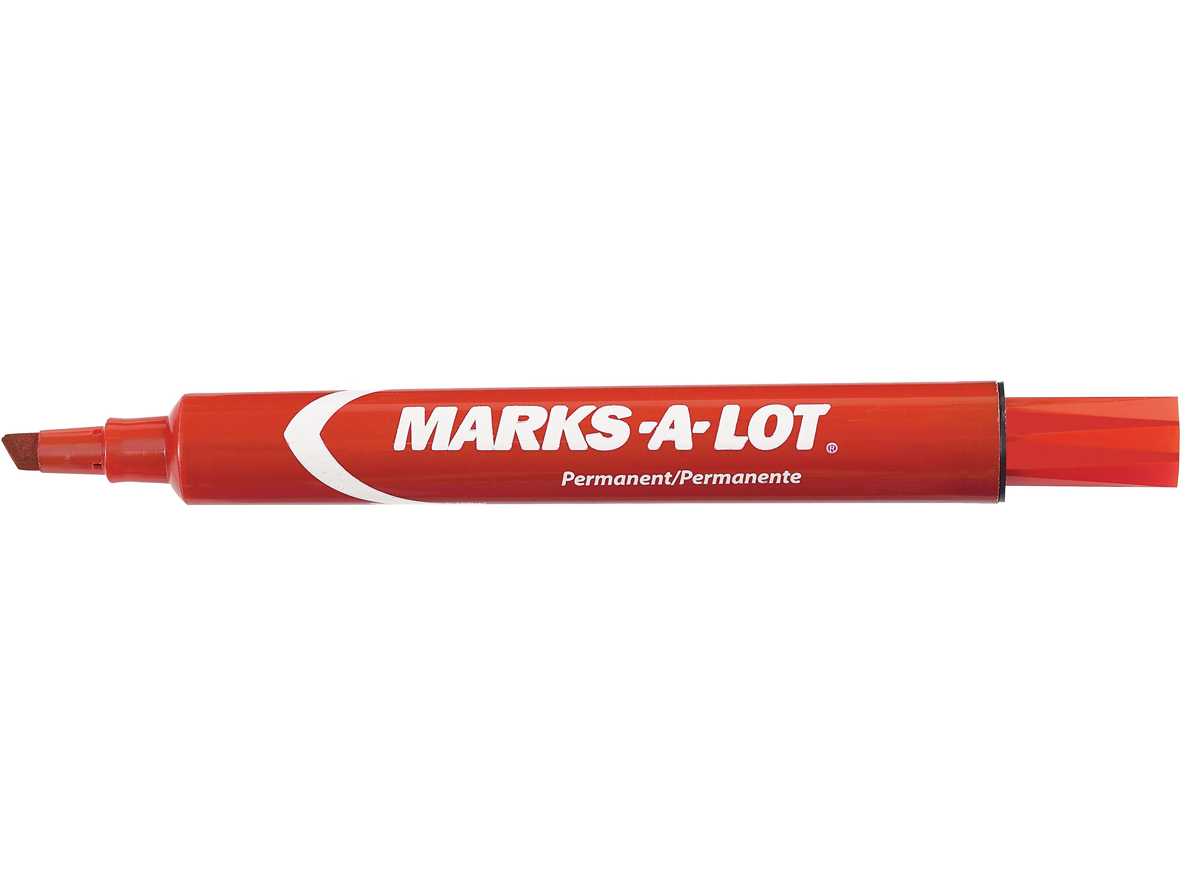 Avery Marks A Lot Tank Permanent Marker, Chisel Tip, Red