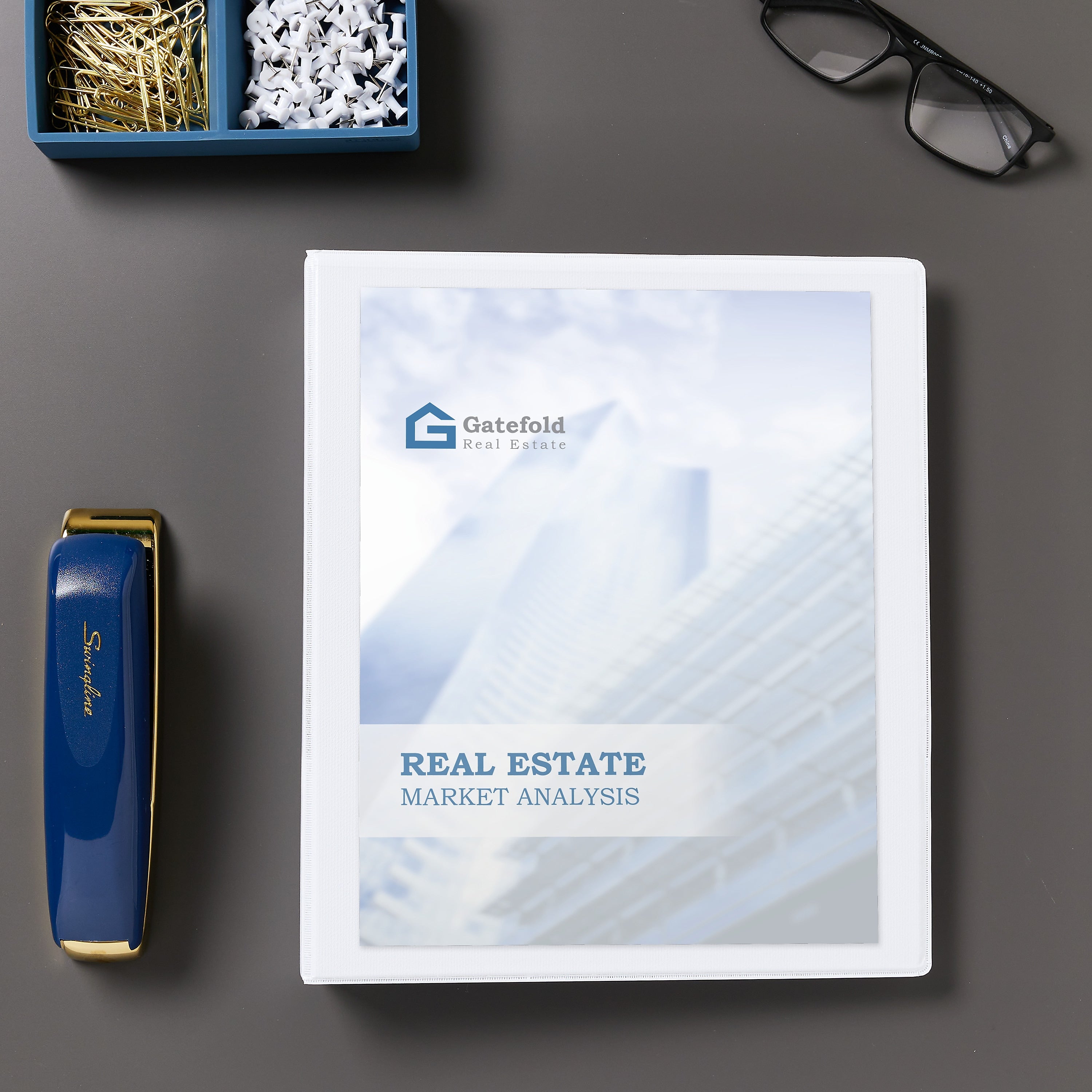 Avery Showcase 1/2