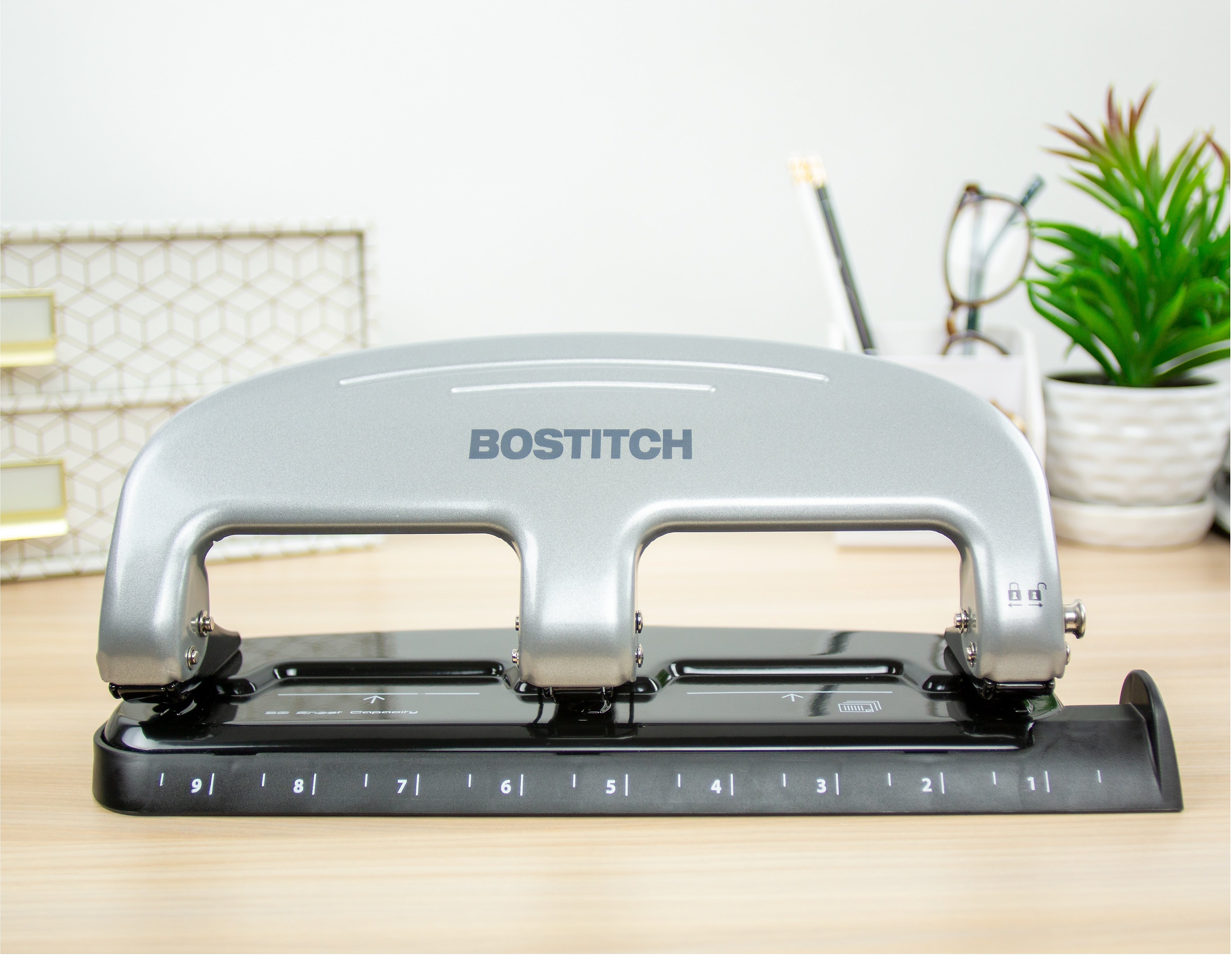 Bostitch EZ Squeeze 3-Hole Punch, 20-Sheet Capacity, Silver/Black