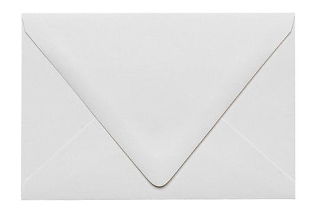 LUX A4 Contour Flap Envelopes  250/Box, White - 100% Recycled