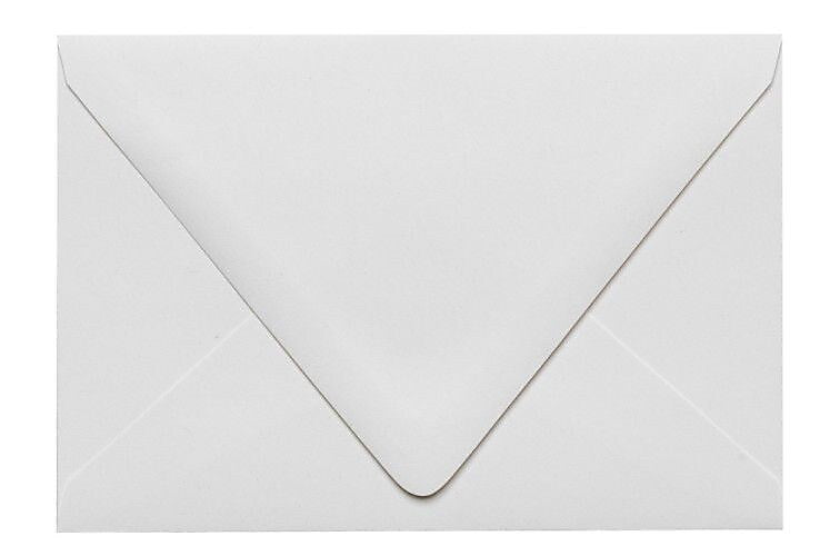 LUX A4 Contour Flap Envelopes  250/Box, White - 100% Recycled