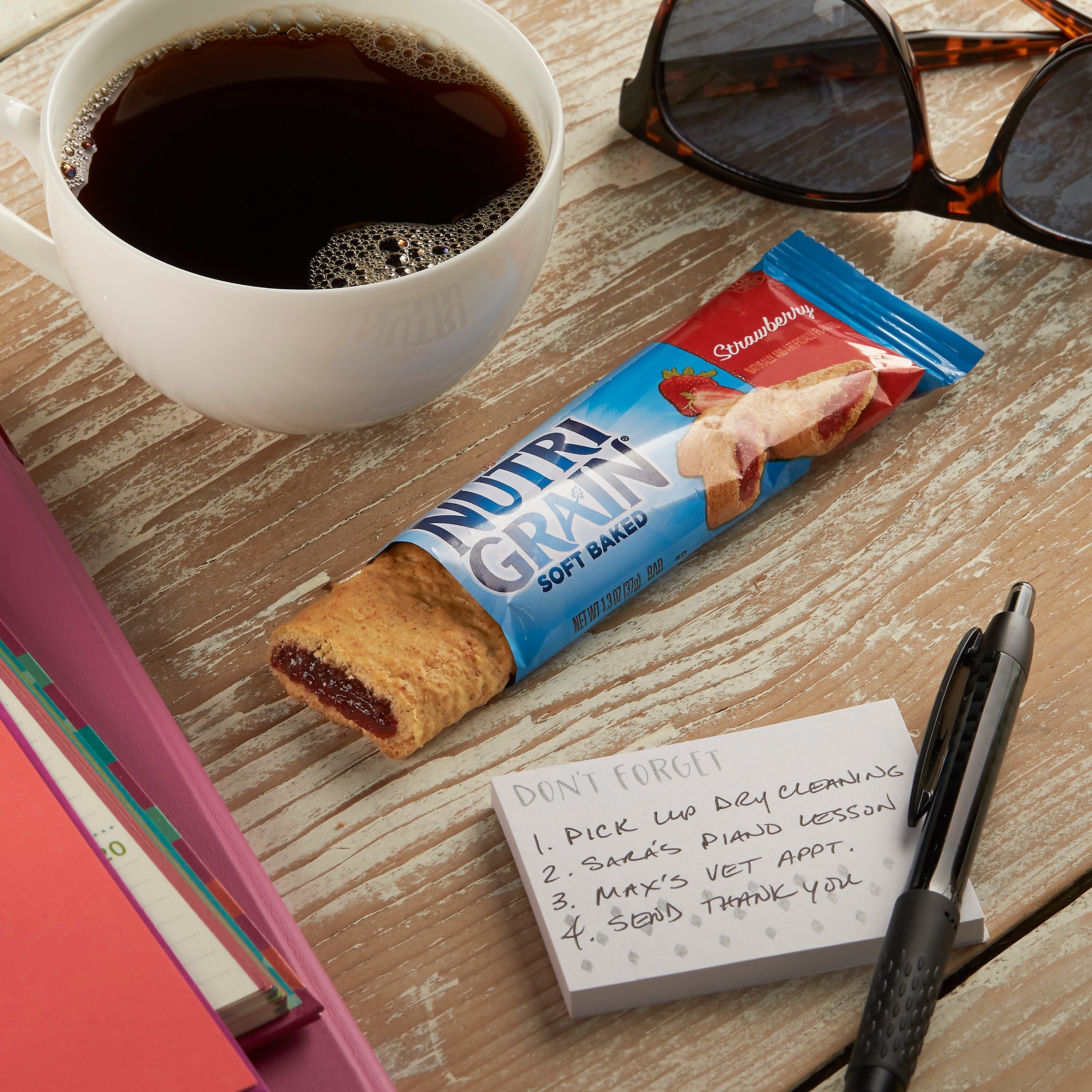 Nutri-Grain Strawberry Breakfast Bar, 1.3 oz., 16 Bars/Box