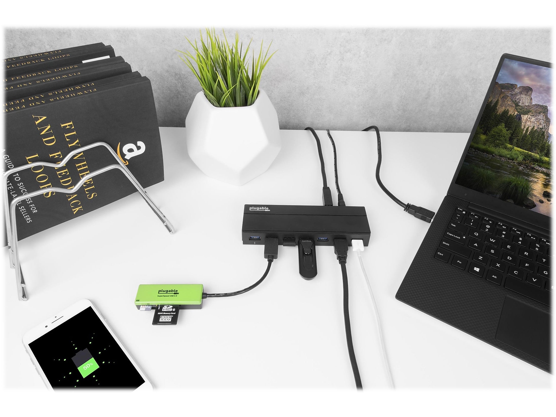 Plugable 7-Port USB 3.0 Hub, Black