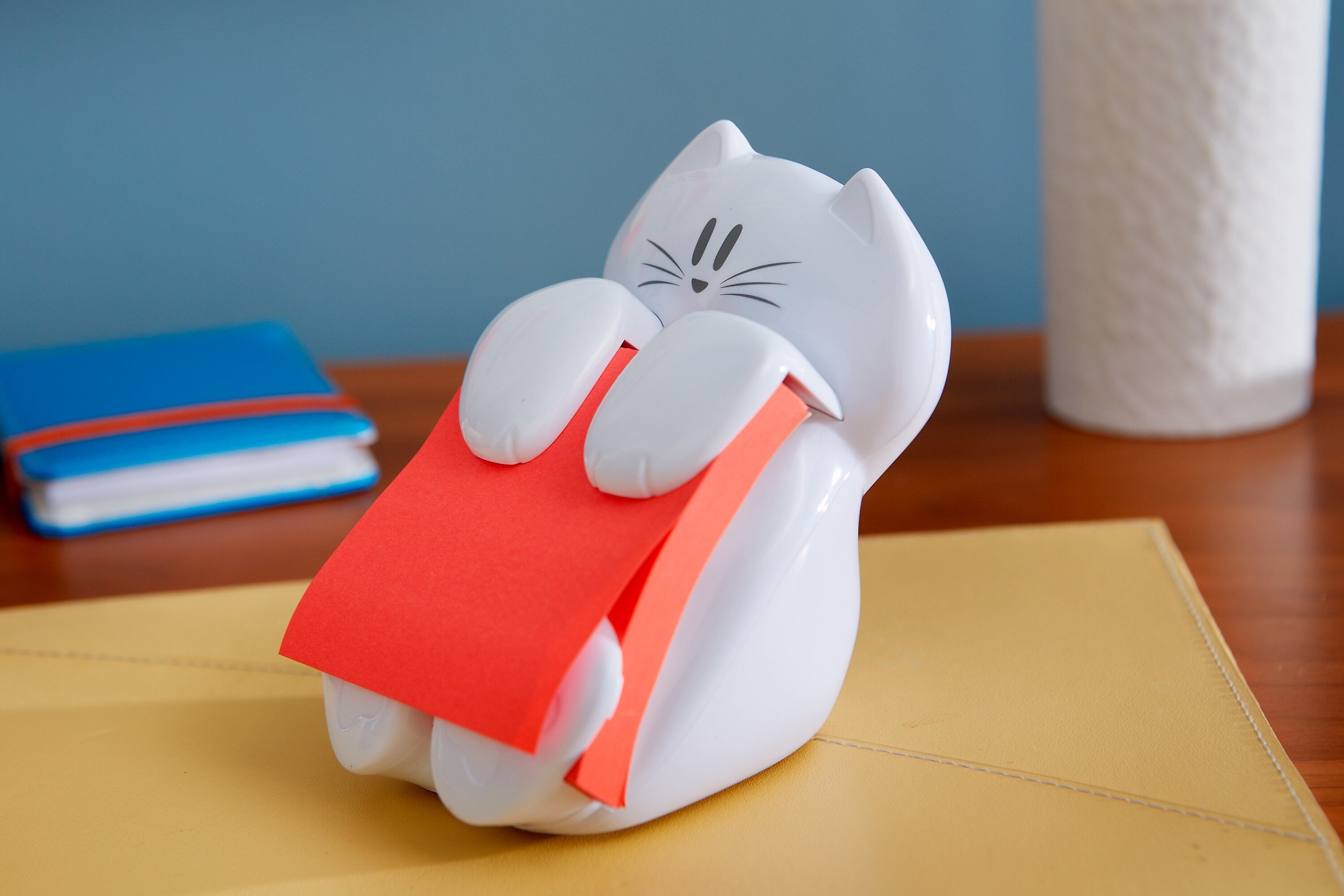 Post-it® Cat Pop-Up Dispenser for 3" x 3" Notes, White