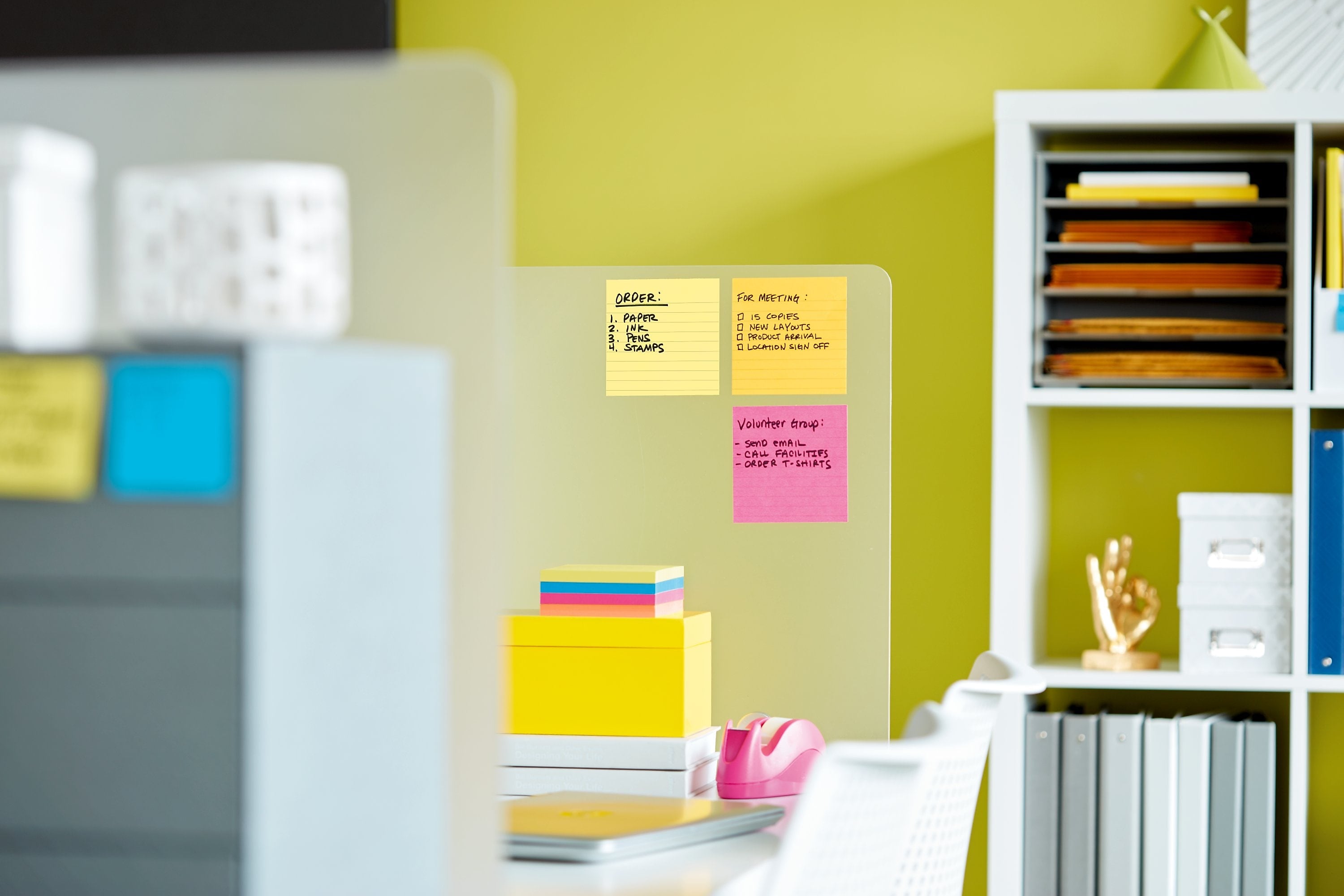 Post-it® Super Sticky Pop-Up Notes Dispenser for 4