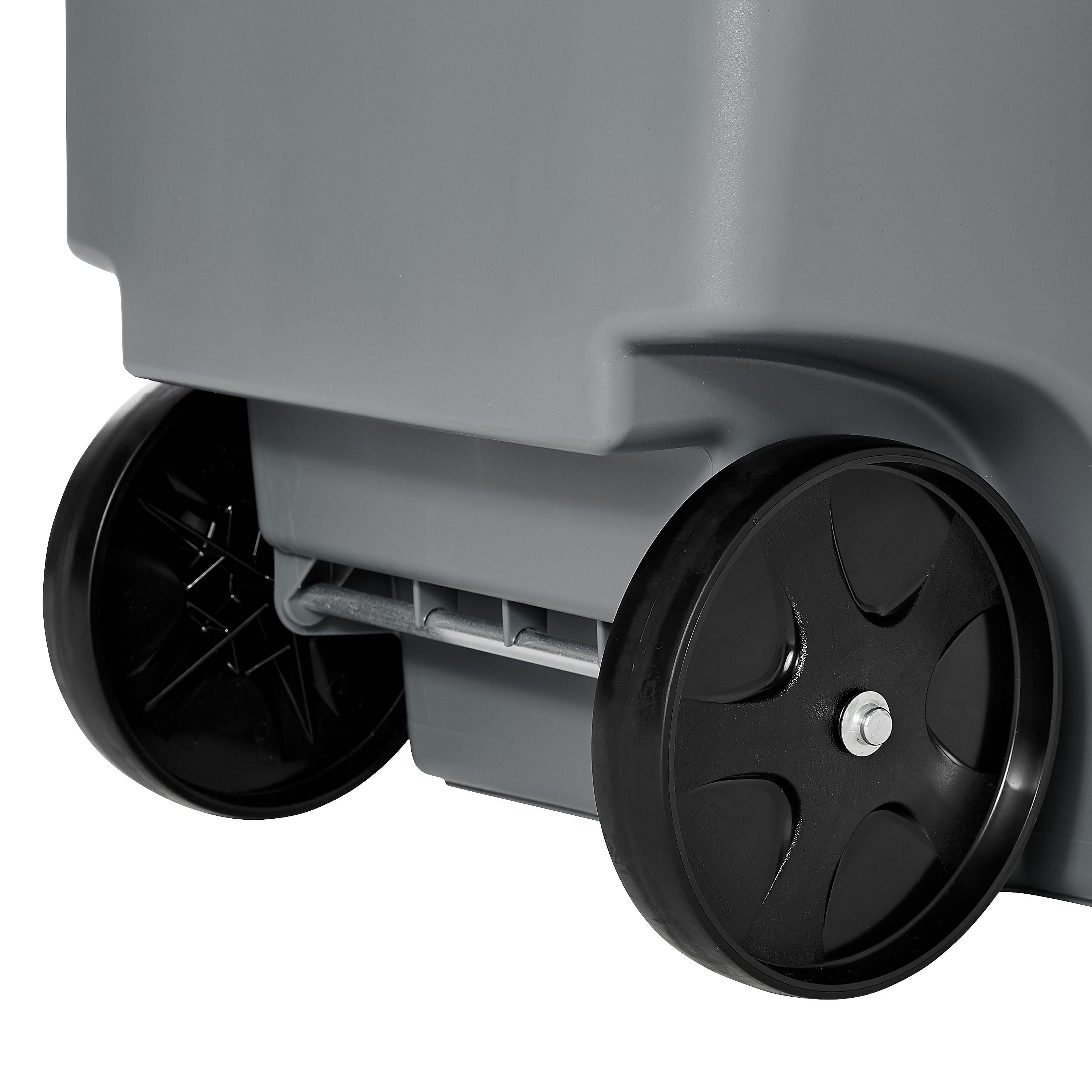 Rubbermaid Brute Plastic Outdoor Trash Can, 50 Gallon, Gray