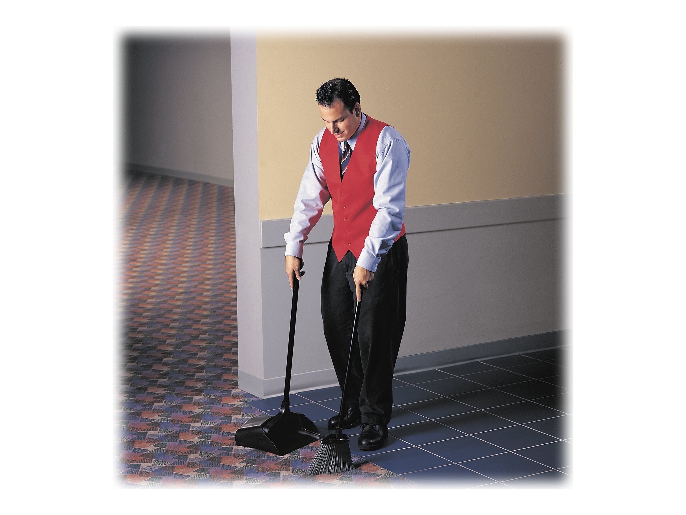 Rubbermaid Executive Lobby Pro Dustpan