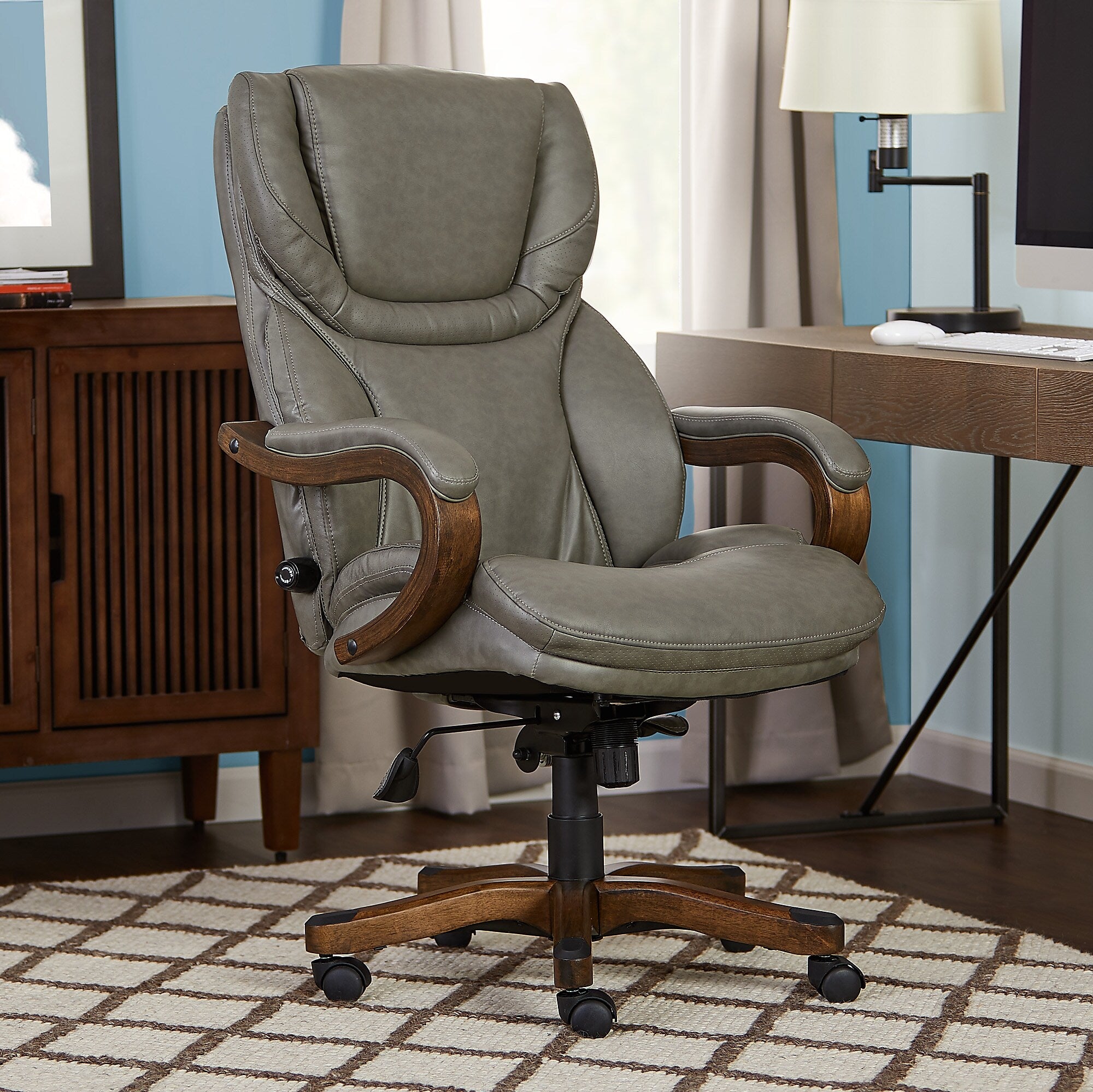 Serta Big and Tall Ergonomic Bonded Leather Swivel Executive Chair, Gray