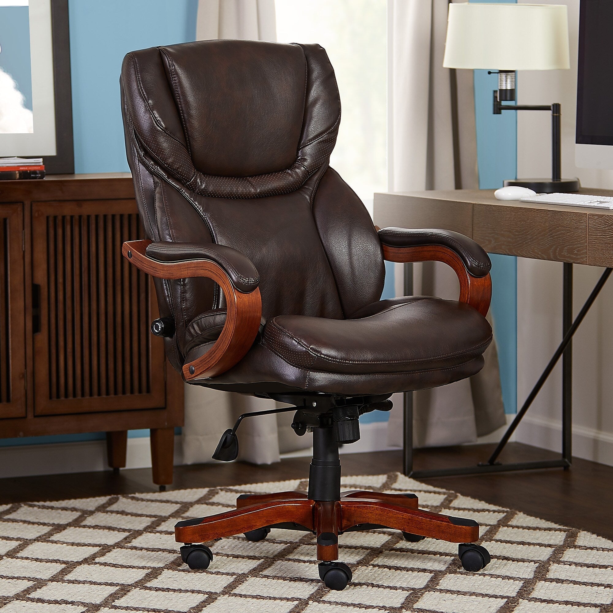 Serta Big and Tall Ergonomic Bonded Leather Swivel Executive Chair, Light Brown