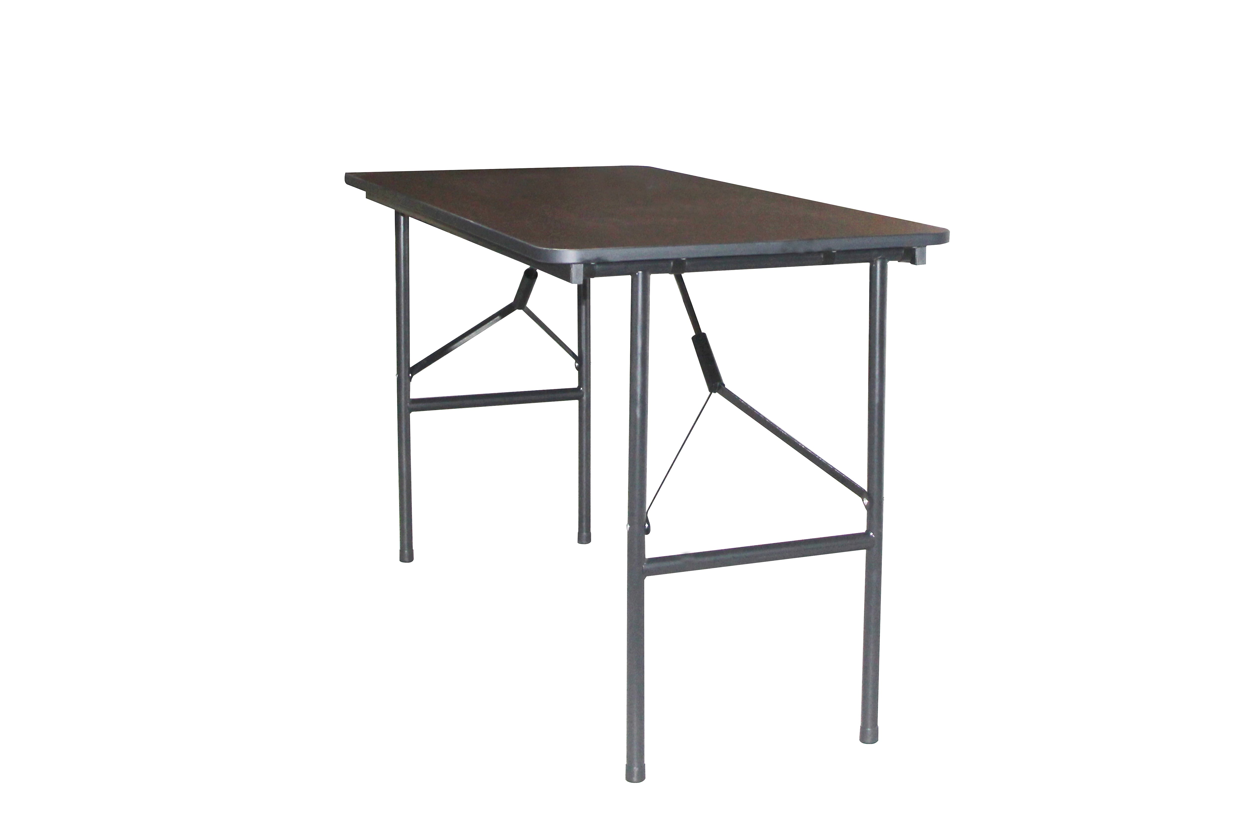 Staples® 4' x 24