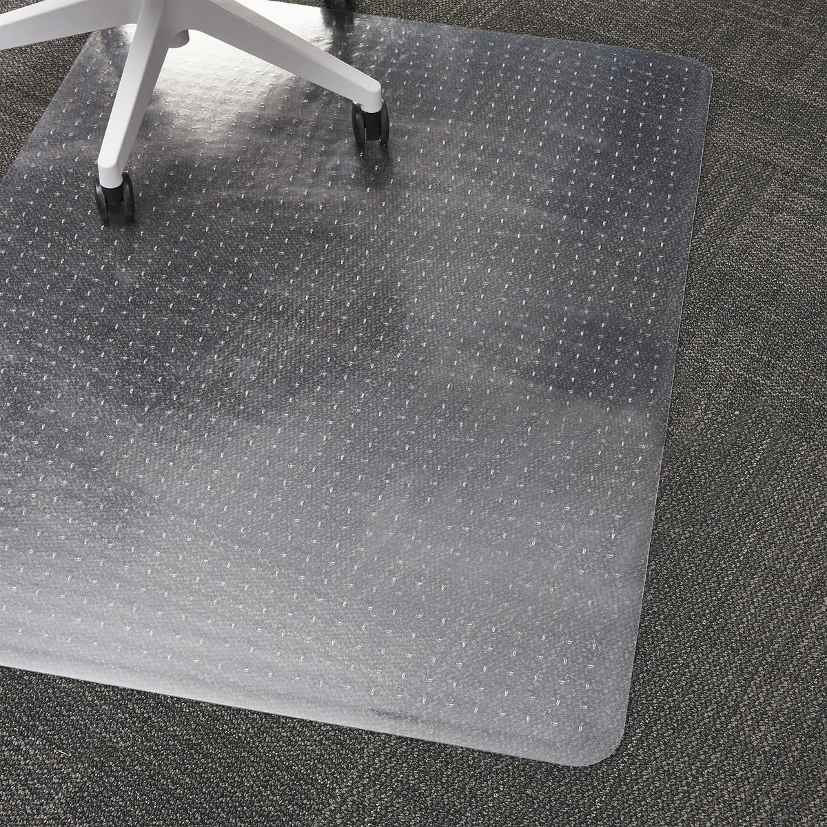 Staples® Carpet Chair Mat, 36" x 48'', Low-Pile, Clear