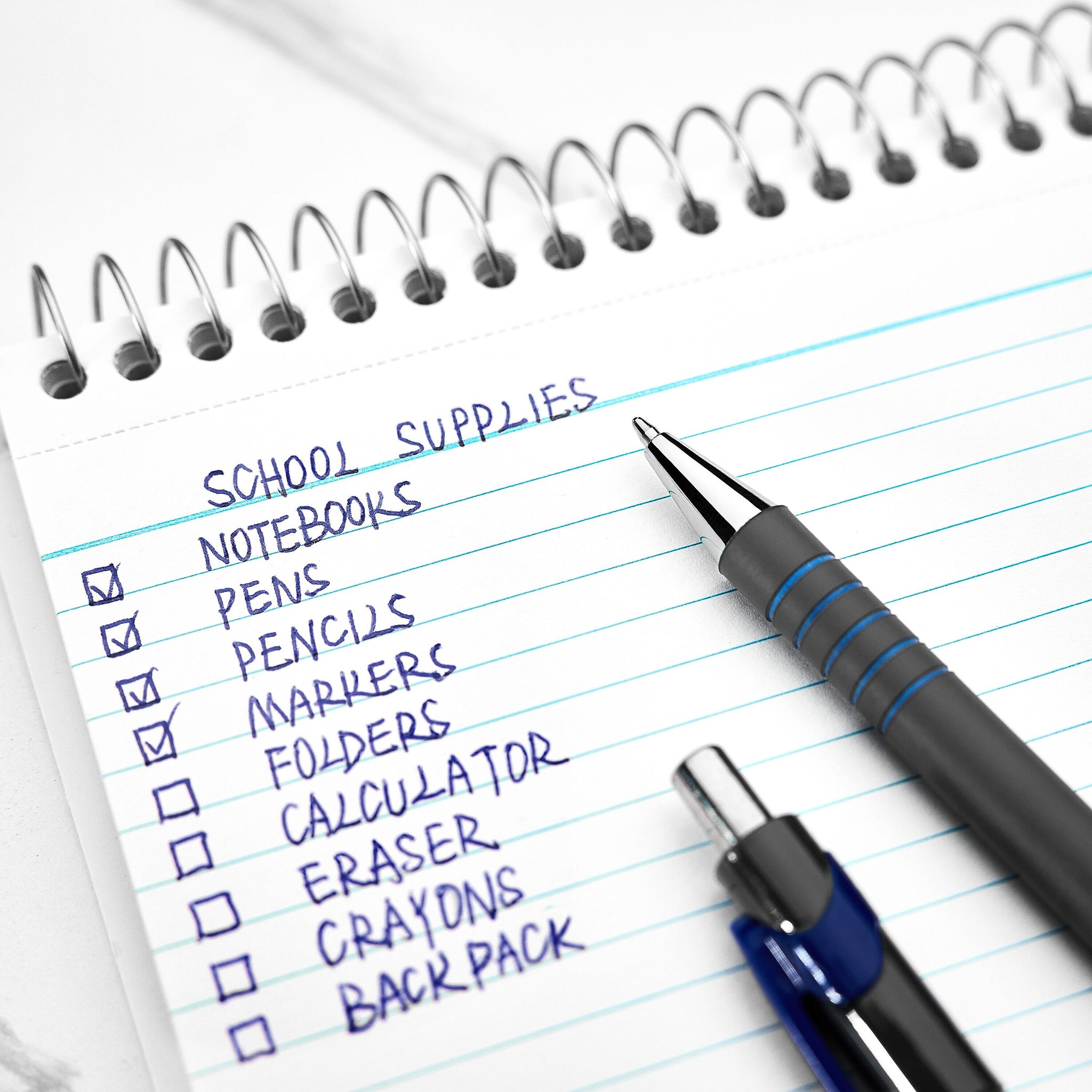 Staples Postscript Retractable Ballpoint Pens, Medium Point, Blue Ink, Dozen