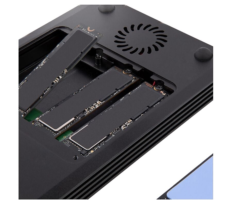 StarTech 4 Bay Thunderbolt 3 NVMe External Enclosure, For M.2 NVMe SSD Drives, 1x DP Video/ 2x TB3 Ports, 40Gbps
