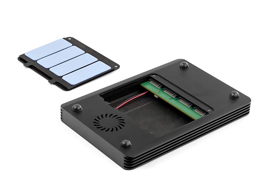 StarTech 4 Bay Thunderbolt 3 NVMe External Enclosure, For M.2 NVMe SSD Drives, 1x DP Video/ 2x TB3 Ports, 40Gbps