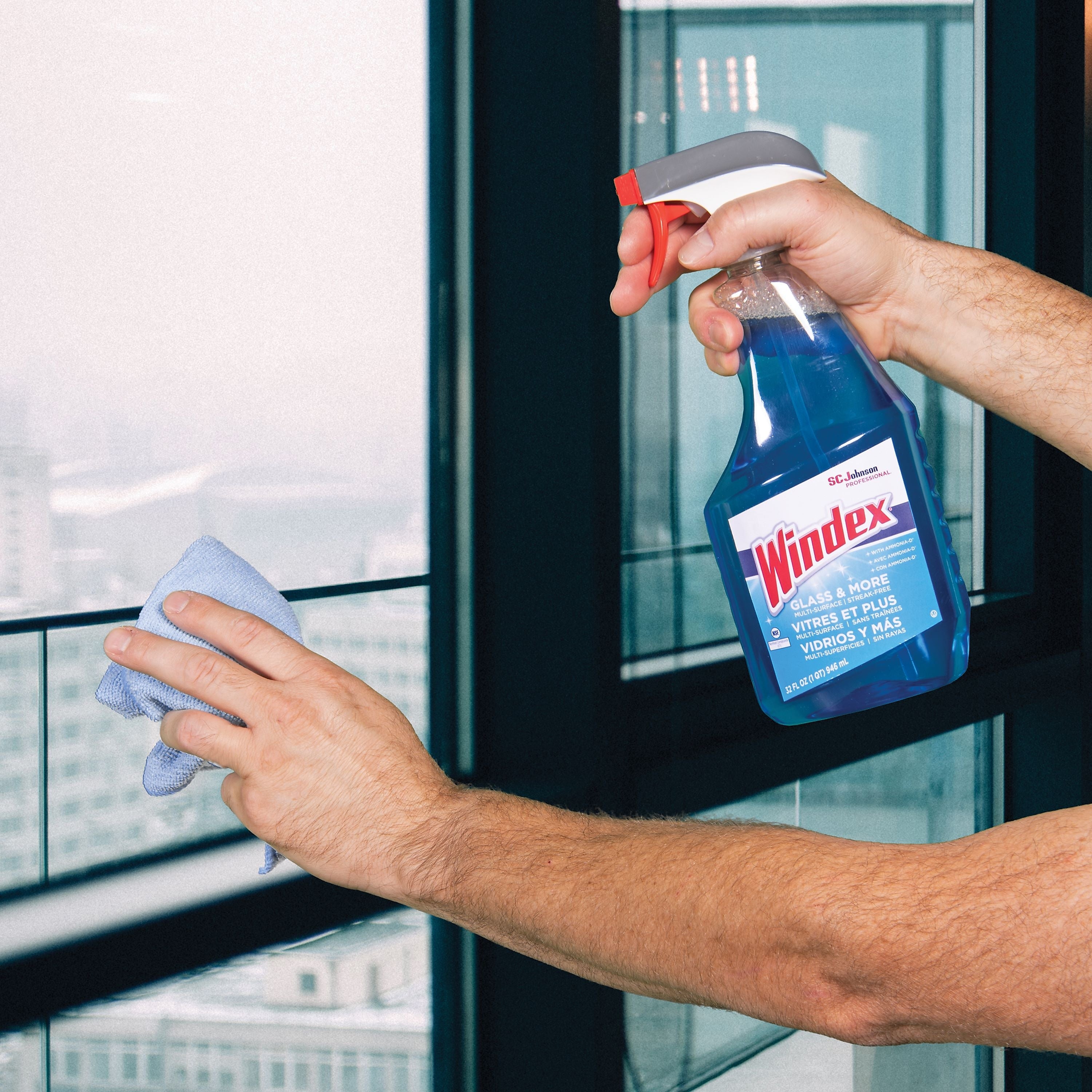 Windex Glass Cleaner with Ammonia-D Trigger Spray, 32 fl Oz.